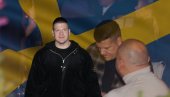 SLOBA ĆE DANAS BITI DEPORTOVAN IZ ŠVEDSKE! Čuli smo se, kuka - neće da ih puste u zemlju