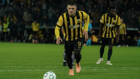 SILNI LUKA JOVIĆ: Srbin najzaslužniji za novu pobedu AEK-a