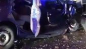 ИМА МРТВИХ У УЖАСУ КОД МАЈДАНПЕКА: Први снимци језиве саобраћајне несреће (ВИДЕО)