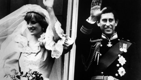 PRODAJE SE FLAŠA ŠAMPANJCA SA VENČANJE PRINCEZE DAJANE I KRALJA ČARLSA: Ima ih samo 12 u svetu, a cena će vas šokirati