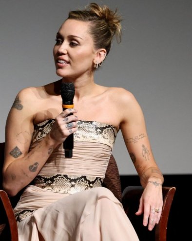 MAJLI SAJRUS PROGOVORILA O VERIDBI SA MLAĐIM MUZIČAREM: Mislim da je prsten kupio za Crni petak