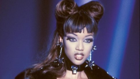 ЗВАЛИ СУ ЈЕ РУЖНО ПАЧЕ АЛИ НИЈЕ ОДУСТАЛА ДОК НИЈЕ ОСВОЈИЛА МОДНИ СВЕТ: Отишла у пензију са 32. године