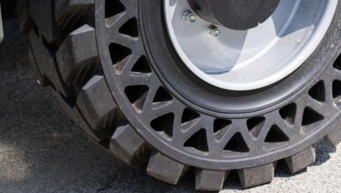 REVOLUCINARNI PNEUMATICI: Prva guma na svetu bez vazduha
