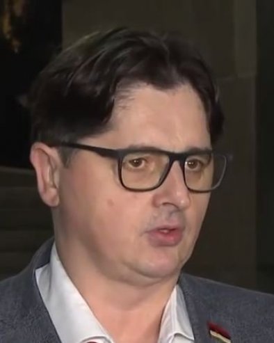 ОГЛАСИО СЕ УГЉЕША МРДИЋ: Сет правосудних закона биће на дневном реду Народне скупштине у среду, 14. јануара 2026. године