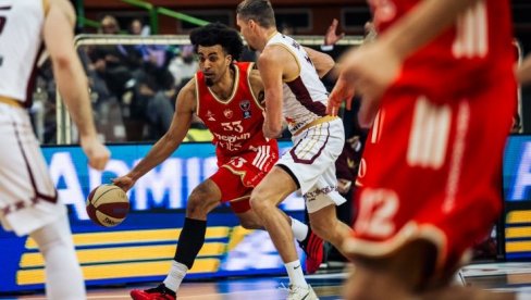 ЗВЕЗДА УТИШАЛА САРАЈЕВО! Пред вечити дерби у Евролиги црвено-бели добили Босну у првом наступу у Сарајеву после 15 година