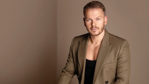 ONA JE PAŽNJA: Dušan Lazić Laza ističe da je Ilda Šaulić inspiracija umetnicima