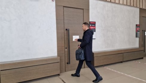 MAJLAT UŠAO U PRAZNU SUDNICU: Zagorkin kandidat bez podrške u Beogradu