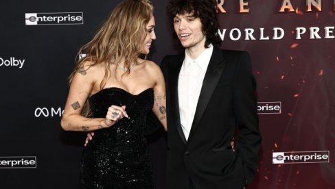 MAJLI SAJRUS OTKRILA BIZARAN RAZLOG ŠTO SE VERILA: To je fobija