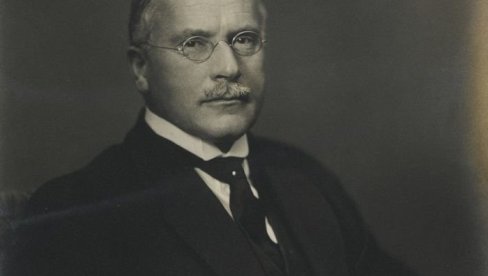 KARL JUNG JE TVRDIO DA OVAKO NIKADA OD MUŠLOG DETETA NEĆEMO NAPRAVITI MUŠKARCA: Jedna stvar je ključna!