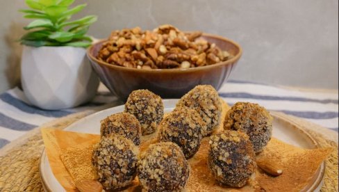 POSNE URMA KUGLICE: Kolač na vodi