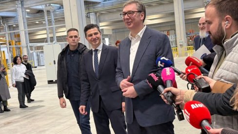Predsednik Vučić na otvaranju fabrike Ariston Climate Solutions u Nišu (VIDEO)