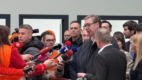VUČIĆ OBILAZI PROIZVODNI POGON PALFINGERA: Ovde u Nišu otvaramo veliki trening centar iz sistema dualnog obrazovanja (VIDEO)