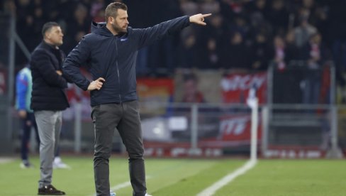 TRENER ŠTURMA NEZADOVOLJAN I LJUT: Nije mi jasno zašto je VAR reagovao, to je bio običan duel!
