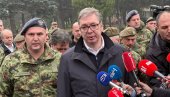 VUČIĆ OBIŠAO KASARNU MIJA STANIMIROVIĆ: Vlada opšta nervoza oko oružja - samo se pitate šta je cilj (VIDEO)
