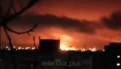 ГОРИ ЈЕДНА ОД НАЈВЕЋИХ РУСКИХ РАФИНЕРИЈА: Украјина жестоко напала - Горе стамбене зграде, људи хитно евакуисани (ФОТО/ВИДЕО)