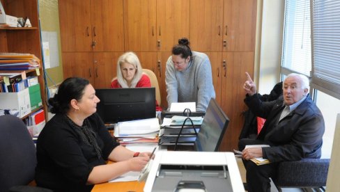 ПРИЈАВЕ У СВЕЧАНОЈ САЛИ: Обавештење краљевачке Градске управе