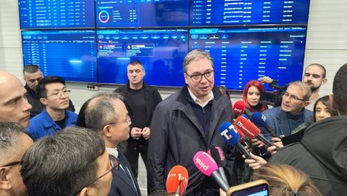 DRŽAVA DAJE POLA PARA PRIVATNICIMA ZA OBNOVU UNIŠTENIH FABRIKA! Vučić obišao kompanije koje menjaju mapu Srbije
