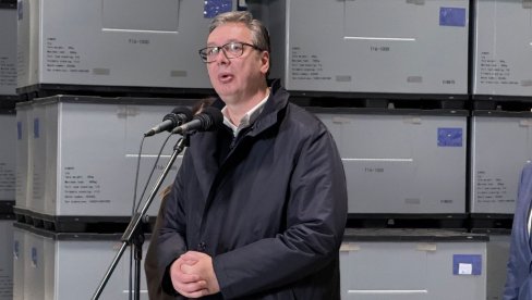 MI ĆEMO DA ŠETAMO VEČERAS NJIMA U INAT Vučić: Jel ti ljudi stvarno misle da su ovde nekakvi monstrumi koje će neko da juri negde?