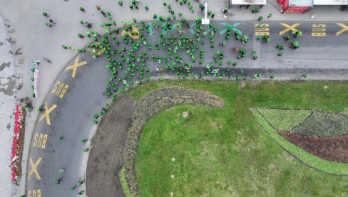 TAČKASTI SOFTVER OGOLIO BLOKADERE! Okupilo se manje od 0,1 odsto građana Novog Sada (FOTO)