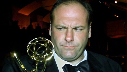 ТОКСИЧНИ СВЕТ ОМИЉЕНЕ СЕРИЈЕ КОЈА ЈЕ ПРОМЕНИЛА ТЕЛЕВИЗИЈУ: Шта се заиста дешавало на снимању Сопранових?