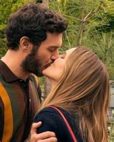 ДАНАС ЈЕ НАЈПОЖЕЉНИЈИ ГЛУМАЦ, А НИКО НЕ ЗНА ДА ЈЕ ОЖЕНИО ДЕВОЈКУ - РОЂЕНУ ЗАТВОРУ: Пронашли срећу, а онда им је њена мајка претворила живо