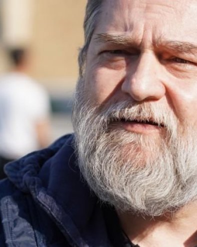 ДОШАО У БЕОГРАД, ПА СЕ ОДАО ПОРОЦИМА, НАШАО СПАС У ВЕРИ: Колеге га водиле на лечење, а онда је уследио шок!