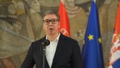 LEKCIJA ZA N1 PROVOKATORA Vučić: Naučiću vas redu - kad vas mama i tata nisu naučili!