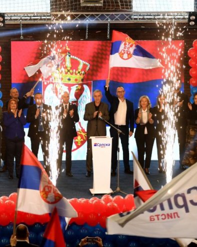 MITING SRPSKE LISTE U KOSOVSKOJ MITROVICI Elek: 28. decembra da glasamo za SL i pokažemo snagu srpskog naroda