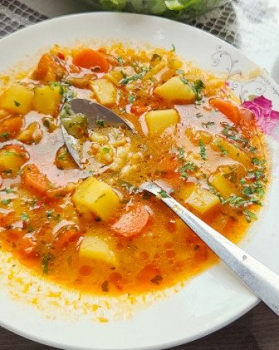 JELO KOJE MIRIŠE NA DETINJSTVO: Recept za posni paprikaš sa domaćom taranom (VIDEO)