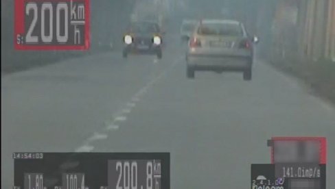 SA PROBNOM DOZVOLOM VOZIO 200 KILOMETARA, A OGRANIČENJE 80 KILOMETARA NA ČAS: U blizni Subotice presretač zaustavio 18-godšnjeg vozača