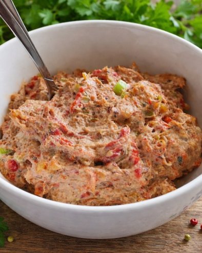 ПОСНА САЛАТА СА ПАПРИКАМА: Једноставна, богата и пуна укуса