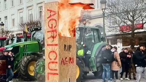 SUKOBI SNAGA REDA U BRISELU S OGORČENIM POLJOPRIVREDNICIMA: Argentinsko mesto ražestilo evropske paore