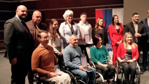 ALEKSANDRA ANDRIĆ UZ MILJANA PUŠICU : Izabrani najbolji sportisti Novog Sada u godini na izmaku