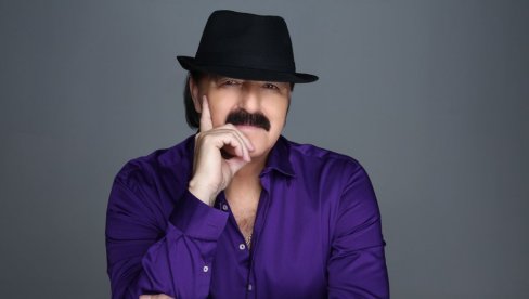 O TOME SVI PRIČAJU: Zapevao na slavlju kod Harisa DŽinovića i postao senzacija (FOTO)