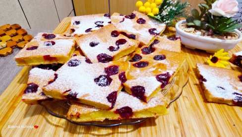 СТАРИНСКИ КОЛАЧ СА ВИШЊАМА: Спрема се брзо, а укус је враћа у детињство (ВИДЕО)