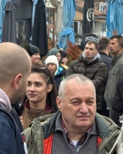 БЛОКАДЕРИ ИЗ ДС НАПАЛИ ОСТАТАК БЛОКАДЕРА ИЗ БИВШЕ ВЛАСТИ: Динстају се у сопственом сосу