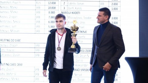 ALEKSEJ SARANA TRIJUMFOVAO U SMEDEREVSKOJ PALANCI: Šahovski spektakl sa 240 igrača (FOTO)