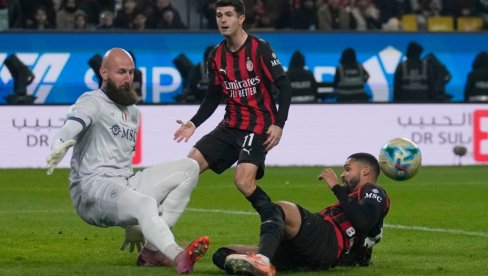 NAPOLI OPET NA KRILIMA MILINKOVIĆ-SAVIĆA: Prošli susret ovih rivala završen je bez golova, ali u Kupu je sve moguće...