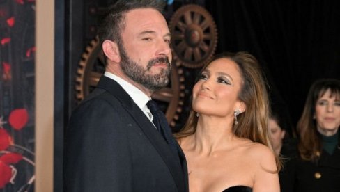 DVA PUTA SE VERILI, RAZVELI, PA SADA KUPUJU BOŽIĆNE POKLONE ZAJEDNO: Ben Aflek i DŽenifer Lopez ipak ne mogu jedno bez drugog (FOTO)