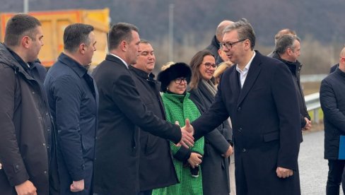 VUČIĆ NA OTVARANJU DEONICE MORAVSKOG KORIDORA: Neverovatno je kako to izgleda (VIDEO)