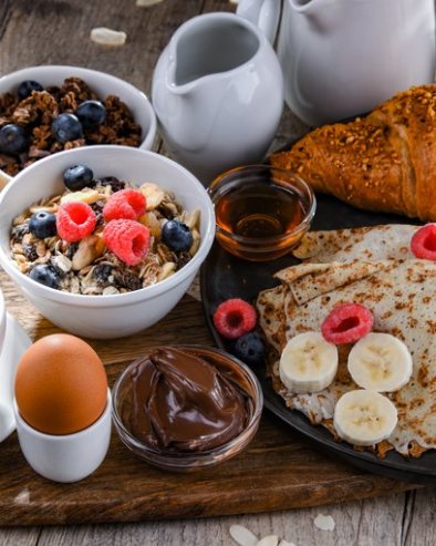 5 НАМИРНИЦА КОЈЕ НЕ ТРЕБА ЈЕСТИ НА ПРАЗАН СТОМАК: Могу да изазову нелагодност и осилације енергије