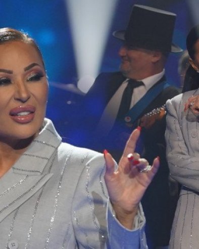 ЦЕЦА ДОЖИВЕЛА ВЕЛИКИ ПЕХ ПРЕД КОНЦЕРТ: Пукле су јој панталоне, а није имала друге