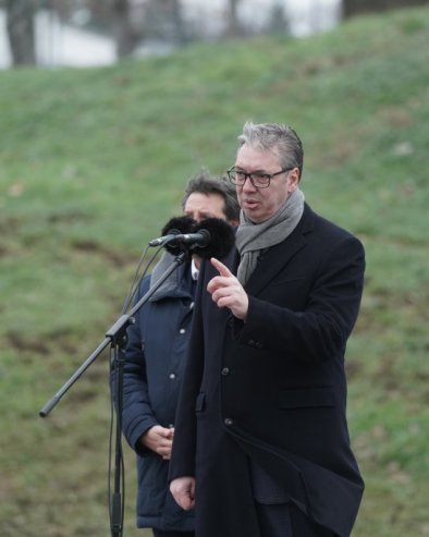 ПОЗИВАМ ЉУДЕ ДА ГЛАСАЈУ ЗА СРПСКУ ЛИСТУ Вучић: Верујем у снагу српског човека и српског јединства