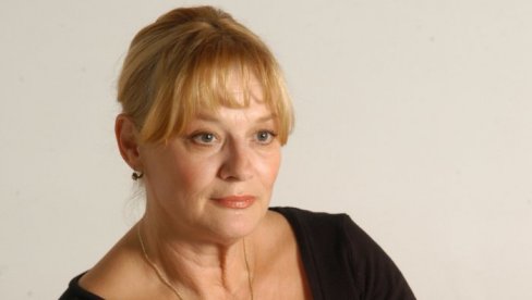 GLUMICA ZBOG BOLESTI SMRŠALA 18 KILOGRAMA: Kada me je hirurg ugledao, odmah me je poslao na skener...