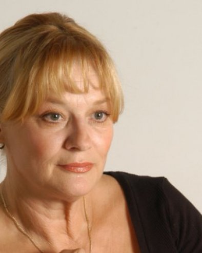 ГЛУМИЦА ЗБОГ БОЛЕСТИ СМРШАЛА 18 КИЛОГРАМА: Када ме је хирург угледао, одмах ме је послао на скенер...