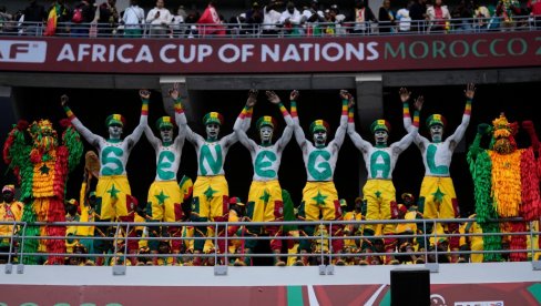НЕ ПАДА ИМ НА ПАМЕТ ДА ВРАТЕ ПЕХАР! Ево шта су фудбалери Сенегала урадили данас, иако им је одузета титула шампиона Африке