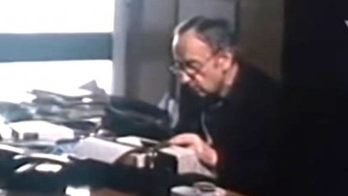 НОВОГОДИШЊА ЧЕСТИТКА ДУШКА РАДОВИЋА: Ово треба сви да прочитају