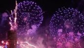 SIJALO JE NEBO IZNAD BEOGRADA U SVIM BOJAMA: Uz spektakularni vatromet stigla je 2026. - ovako je prestonica ušla u Novu godinu (VIDEO)