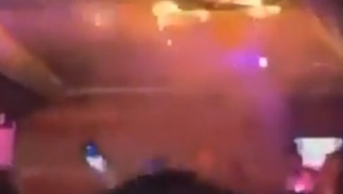 САМО ПАР СЕКУНДИ ПРЕ ТРАГЕДИЈЕ: Испливао нови снимак - Ватра гута плафон, младић покушава да је угаси (ВИДЕО)