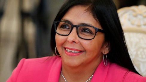 DELSI IZUZETA, NAFTU KUPUJU AMERIKANCI: Vašington ukinuo sankcije v.d.predsednici Venecuele